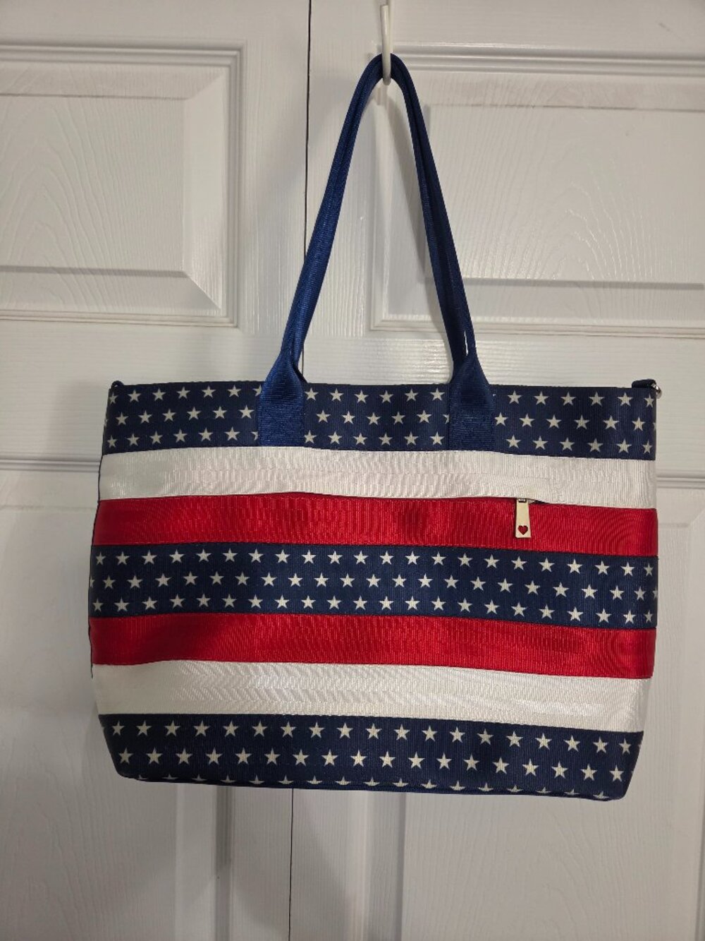 Harveys Spangled Medium Streamline Tote Red White Blue Seatbelt Bag